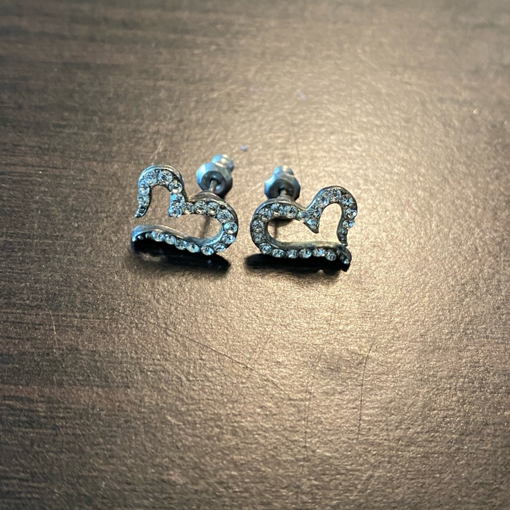 Betsy Johnson open heart earrings